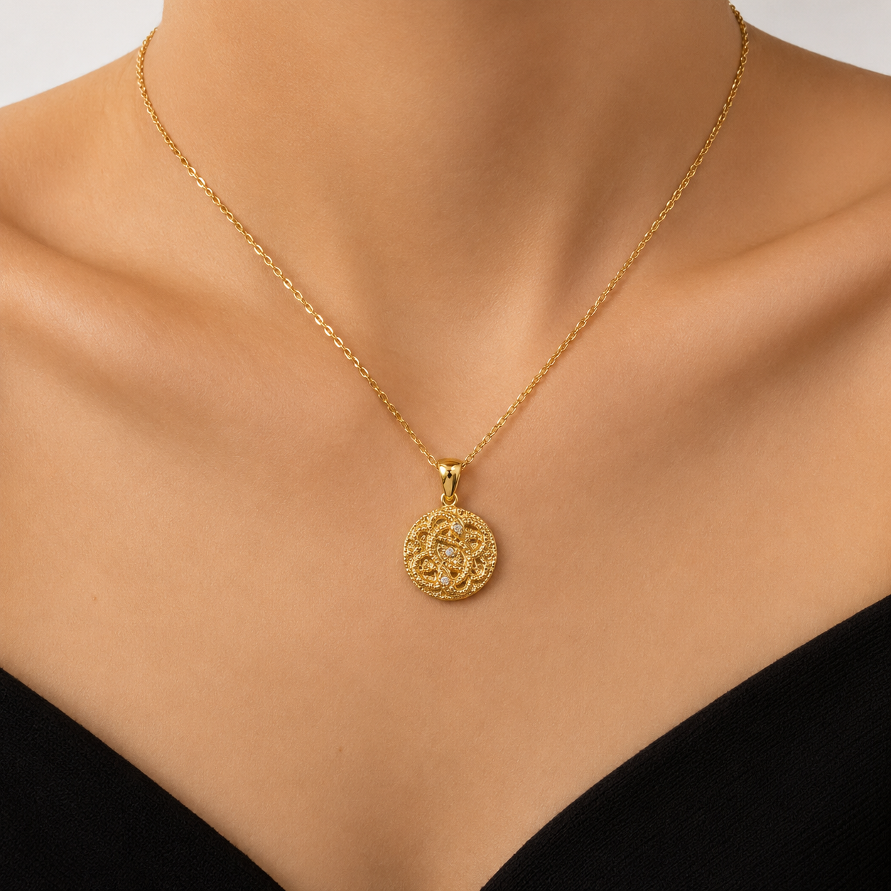 Pozlátený strieborný náhrdelník AMULET – Obrázok 2